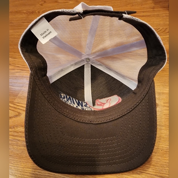 Baseball Cap Swing For a Cure Foundation Golf cap for Breast Cancer - Picture 3 of 4